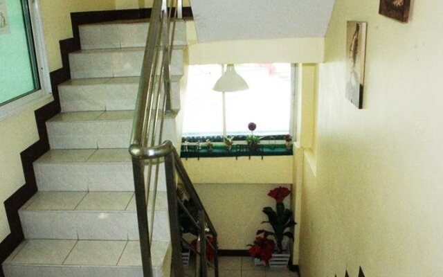 MJ. Hostel