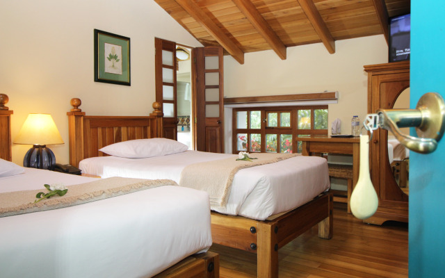 Vieja Cuba Hotel