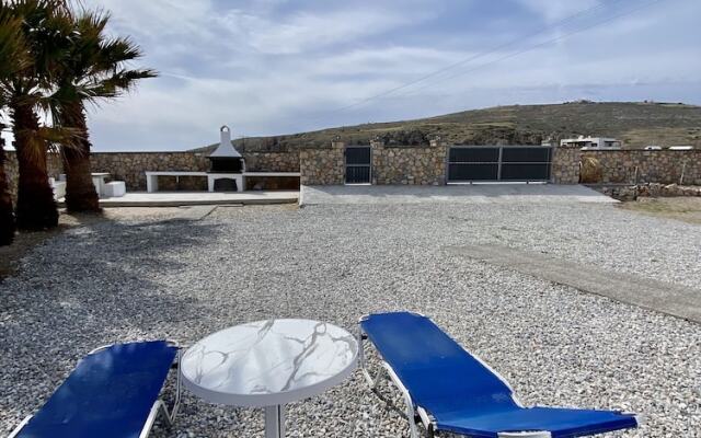 Sea Sound Villa at Perivolos Santorini