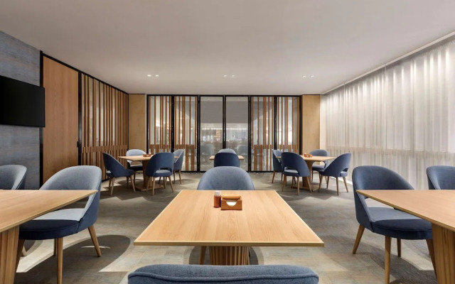 Hyatt Place Tongxiang Train Station