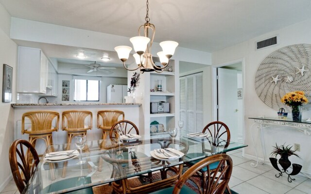 Runaway Bay Resort by BBG