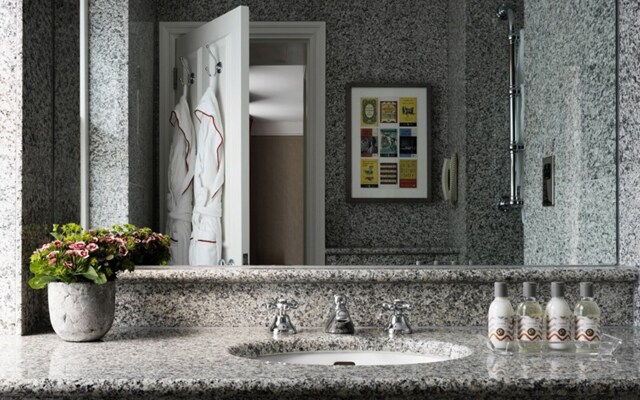 Knightsbridge Hotel, Firmdale Hotels