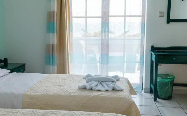 Mistral Apartments Aegina