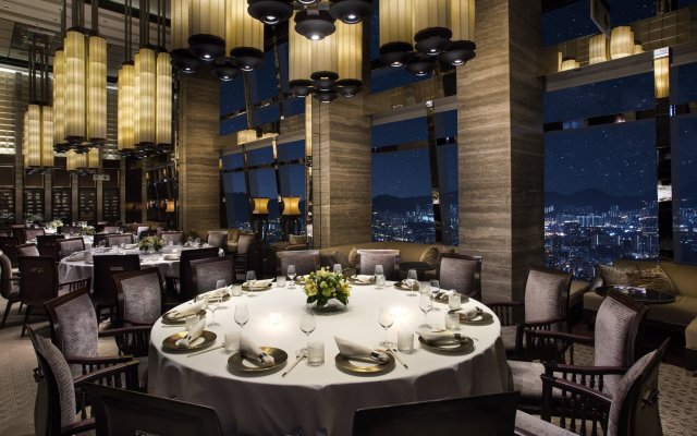 The Ritz Carlton Hong Kong