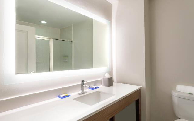 Holiday Inn Express Inn & Suites Searcy by IHG