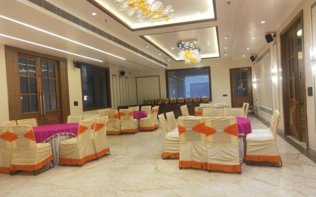 Four Leaf Hotel, Kasganj