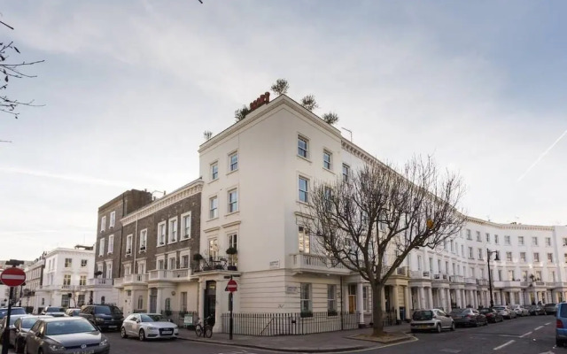 Spectacular 4 Bed House, Pimlico
