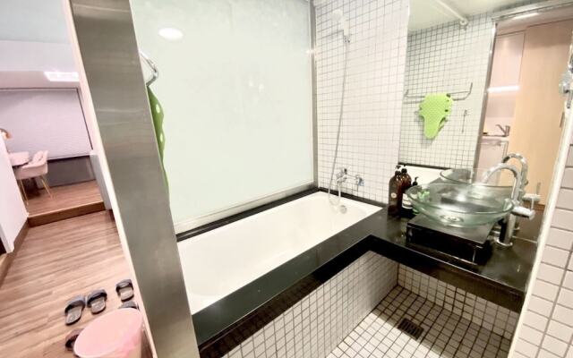 Tokyo Loft duplex apt