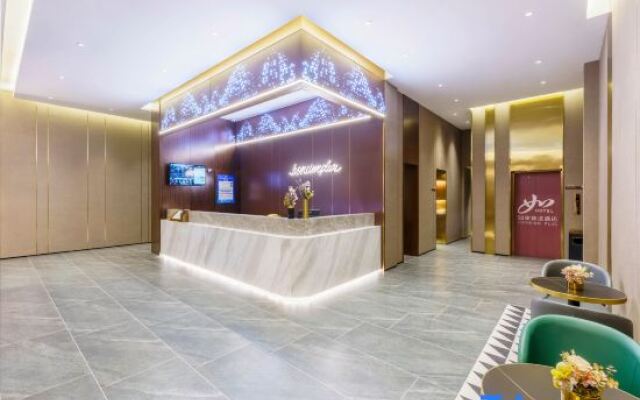 Homeinn Plus Hotel (Dalian Lvshun Dashang New Mart)