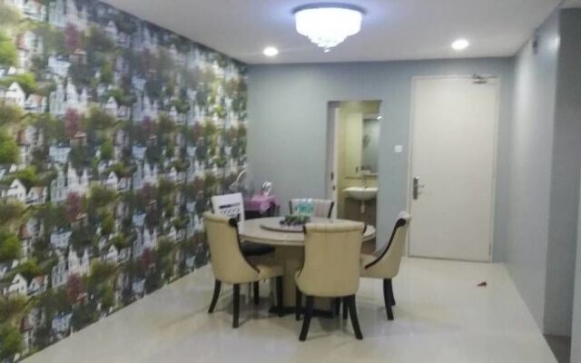 Luxury Service Suite At Taragon KL