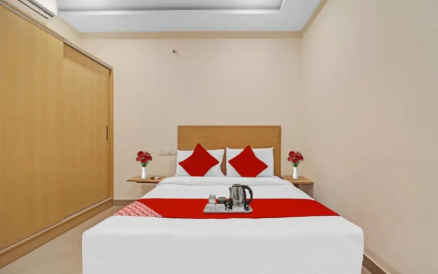 OYO 93527 Hotel 7 Hills Luxury Rooms
