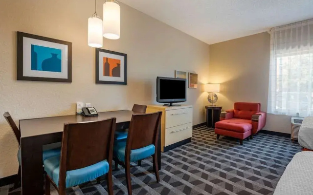 TownePlace Suites by Marriott Vincennes