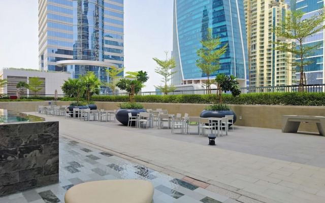 Business Bay's Coziest Hideaway With Balcony