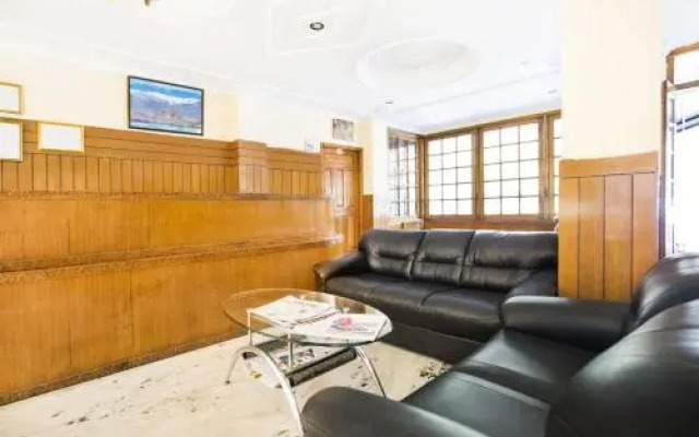 Le Gourmet Residency