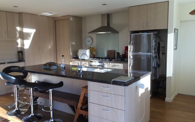 Quail Rise - Home with spectacular views