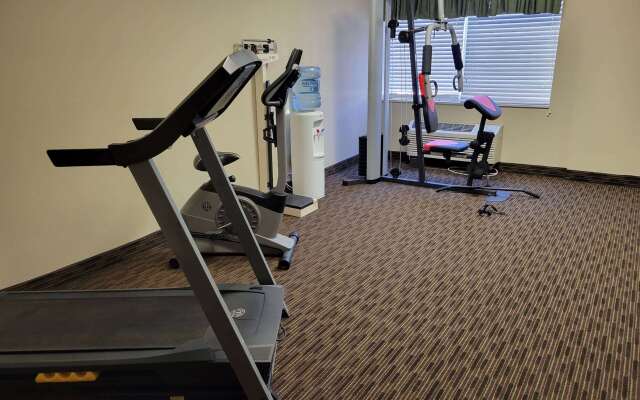 AmericInn by Wyndham Cedar Rapids North
