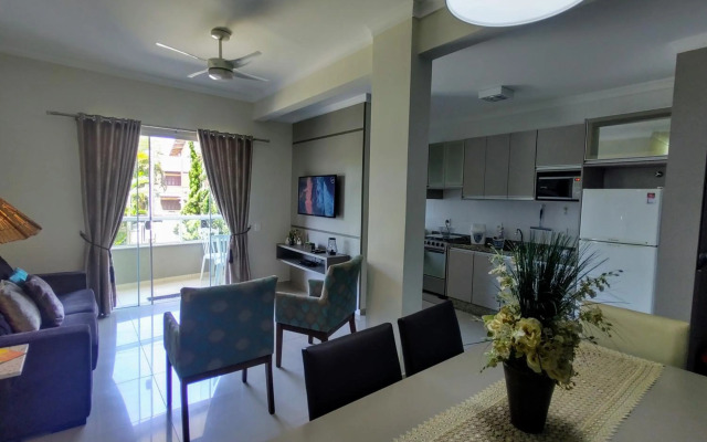 Bombinhas Centro, apartamento 02 dorm, ótima localização