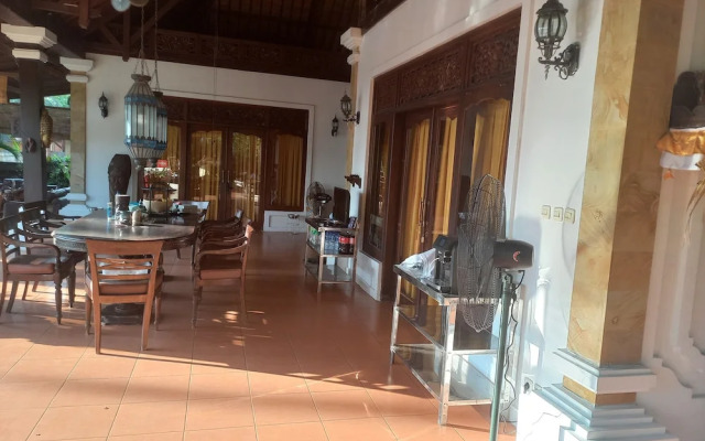 Bali North Beach B&B