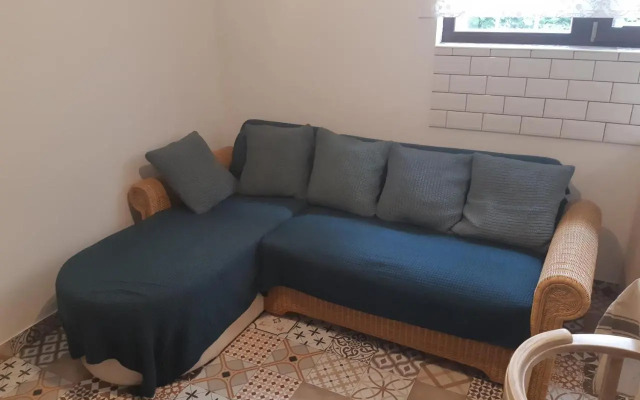 2 Bedroom Apartment near Heroes Square