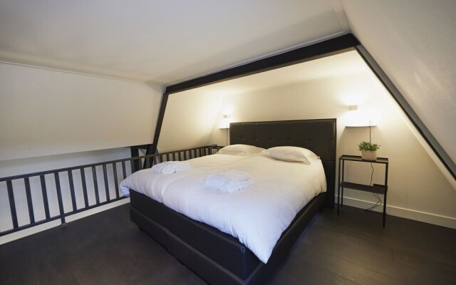 "DE BANK" - Hotel Apartments