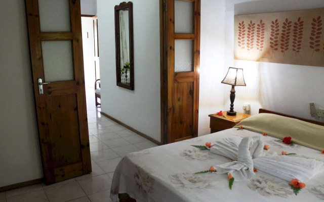 Romance Bungalows