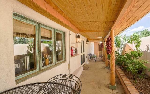 Camino Cabra - Two Bedroom Home