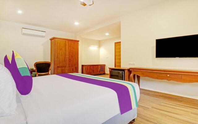 Treebo Premium Vahada