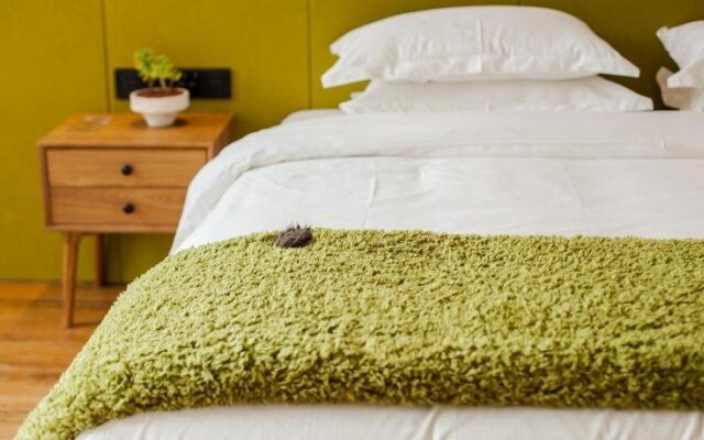 DADA Hobbyhorse Hotel (Chongqing University Town Metro Station)