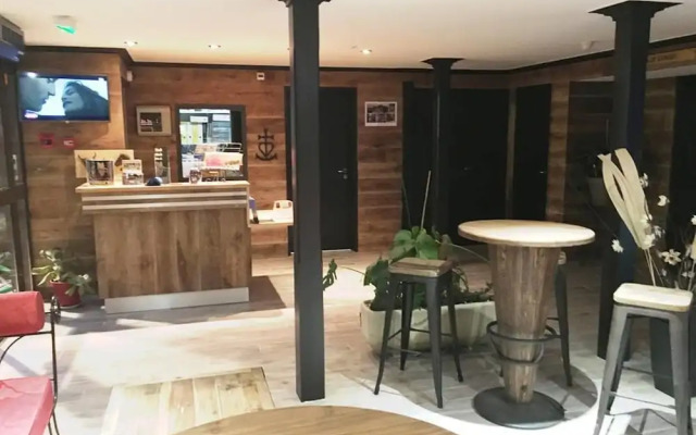 Hôtel Lou Mistralou