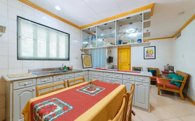 RedDoorz @ Arimbay Legazpi City - Hostel
