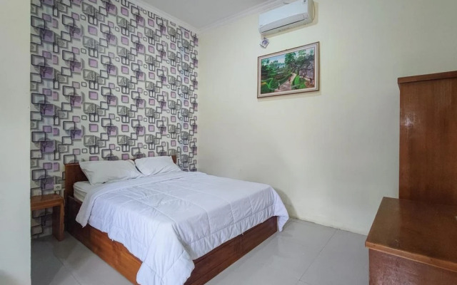 RedDoorz @ Tanakatto Homestay Waikabubak