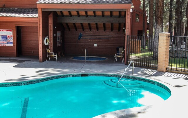 Winterset 12 Centrally Located, Cozy, Washer Dryer by RedAwning