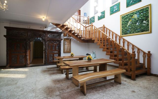 Airy Syariah Raya Inpres Kramat Jati Jakarta