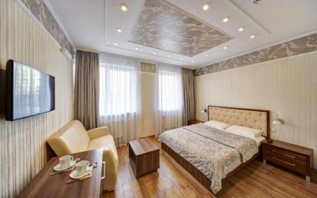 Three Crowns Hotel