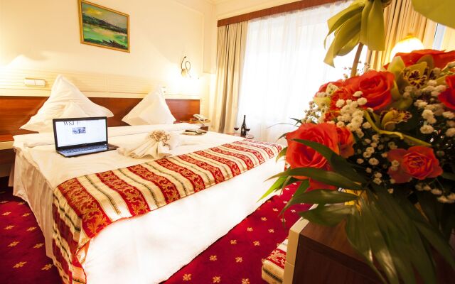 Prahova Plaza Hotel
