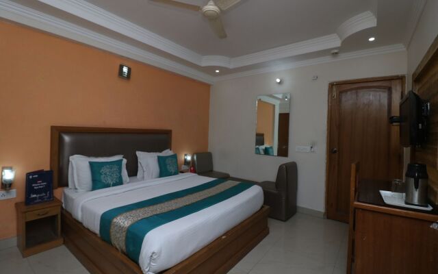 OYO 9978 Hotel Calista