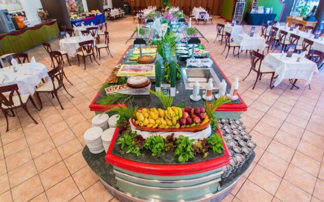 HL Club Playa Blanca Hotel