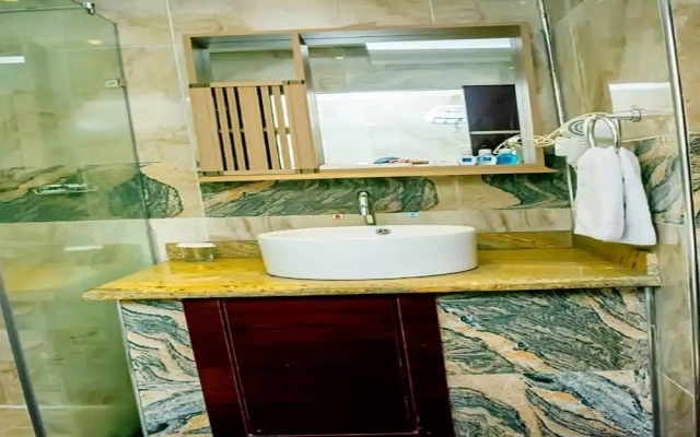 Golden Tulip Garden City Hotel - Rivotel