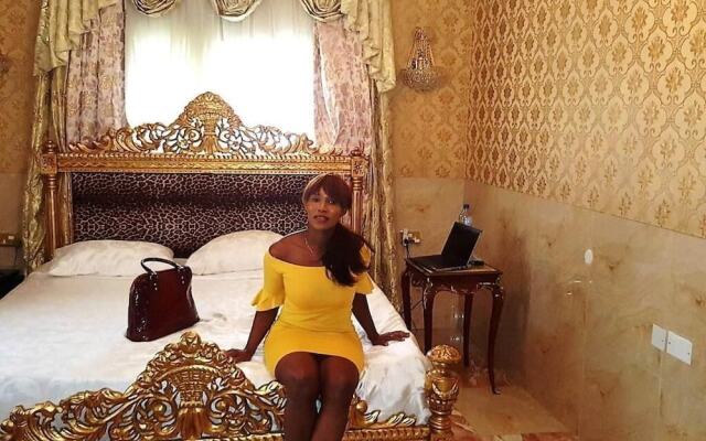 Grand Emperor Hotel