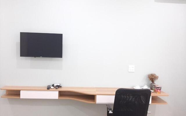 MIDMOST C22 Apartment