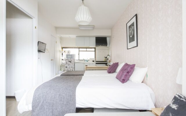 nid NAMBA at Adel Heim