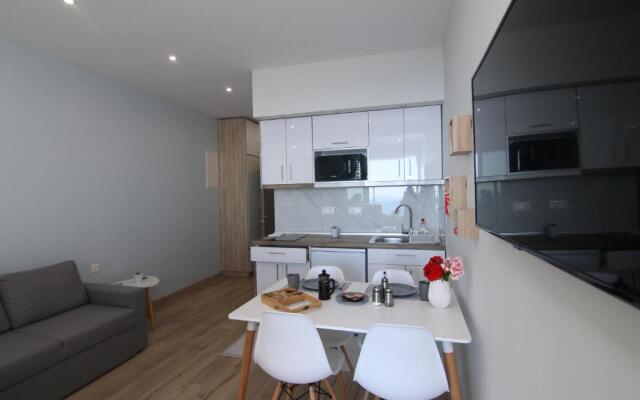 Lakones Deluxe Suites A