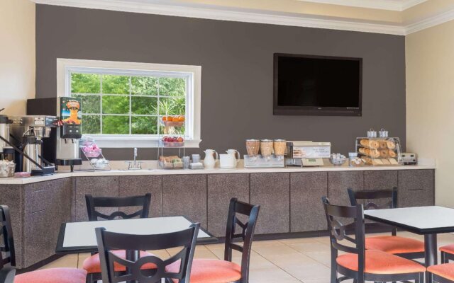 Travelodge by Wyndham Lakeland