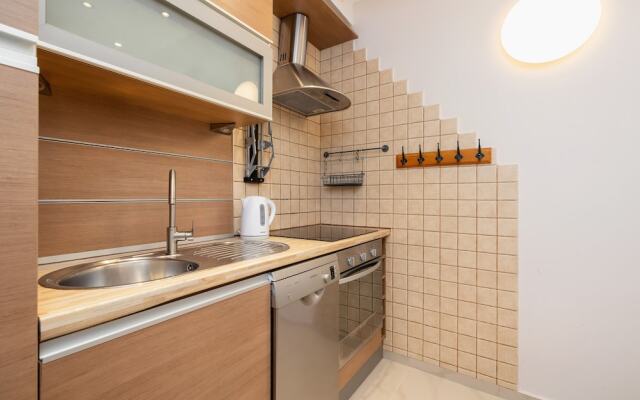 Daszyńskiego Apartment Cracow by Renters