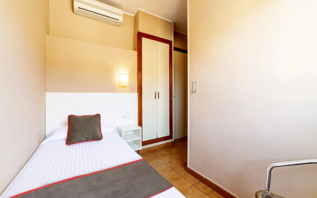 Casa Feliu Hostal By Oyo