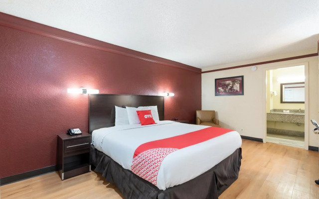 OYO Hotel Tulsa N Sheridan Rd & Airport