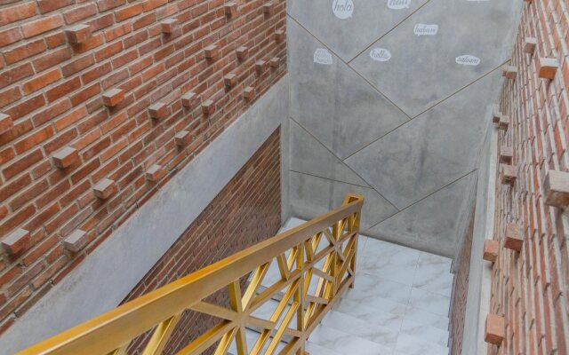 RedDoorz Premium @ The Batik Hotel Moh. Toha