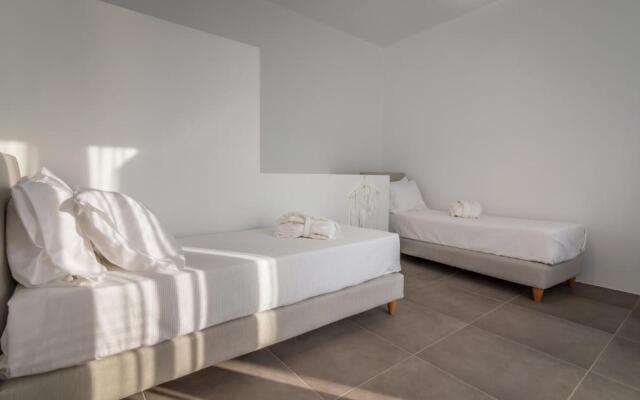 Milos Waves Luxury Apartments