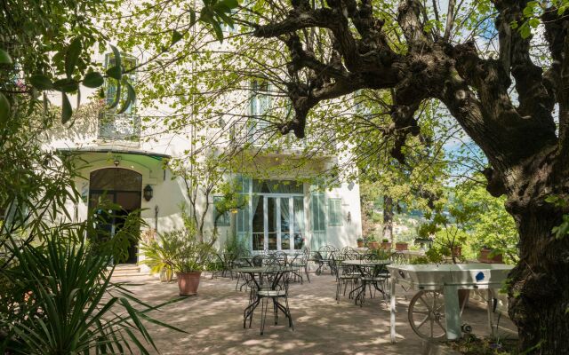 Hôtel La Bellaudière