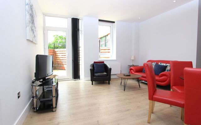 Ringside Apartments